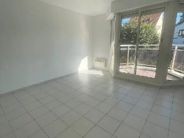 Studio 1 pièce 27 m²
