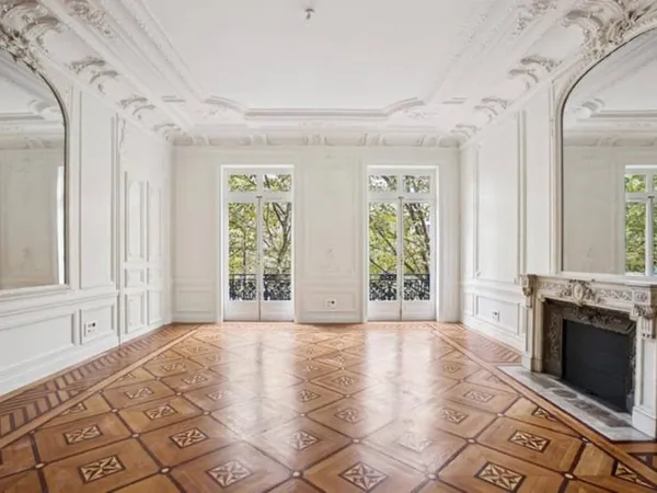 Bureaux 887 m²
