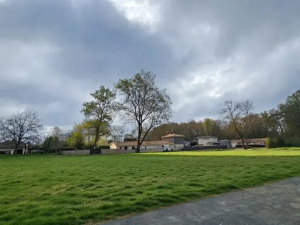 Terrain de 522m² Viabilisé à Castelnau !