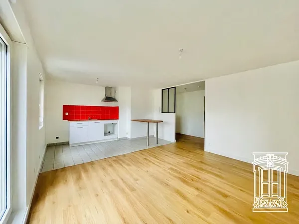 A LOUER - T2 de 51 m2 - LYON 8 SANS SOUCI