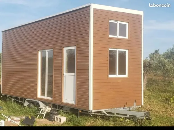 Tiny House mobile 25m² sur remorque - prête à vivre + livraison possible