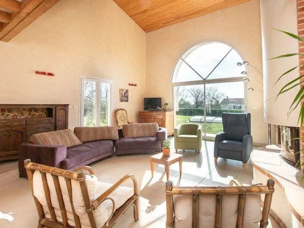 Maison 5 pièces 213 m²