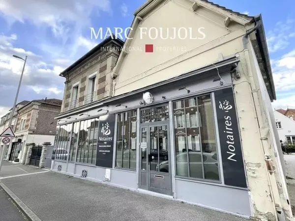 Triangle d'Or - Immeuble Commercial