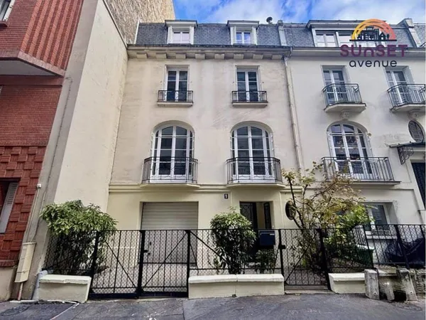 Maison 9 pièces 237 m²