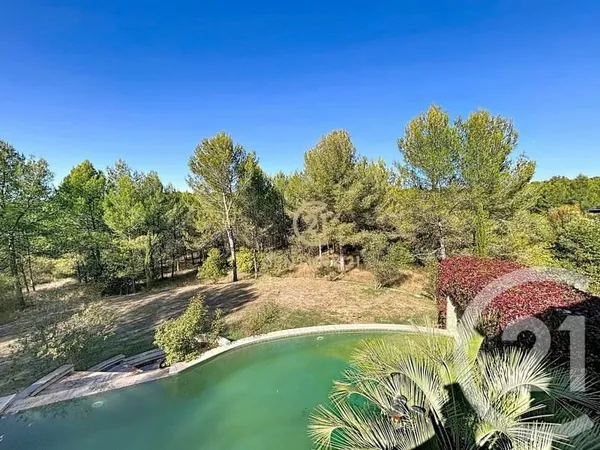 Maison 8 pièces 294 m²