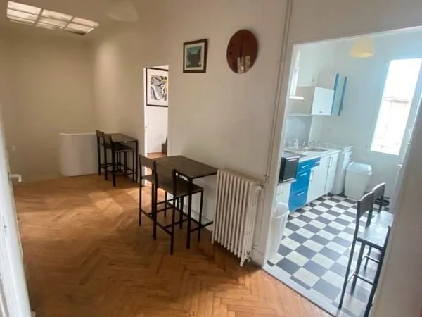 Grand appartement de caractère -120m²