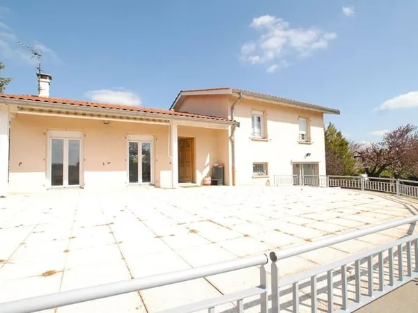 Maison 5 pièces 136 m²