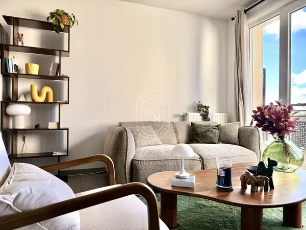 L'appartement suspendu