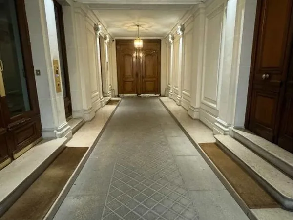 Studio avenue Victor Hugo Paris 16