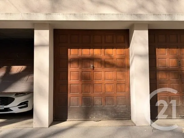 Parking 12 m²