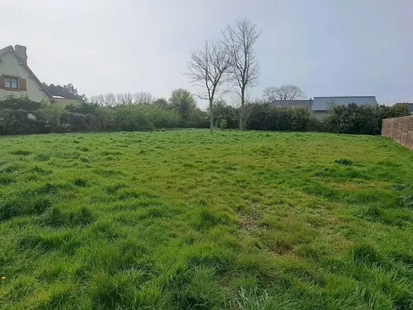 Terrain 1085 m²