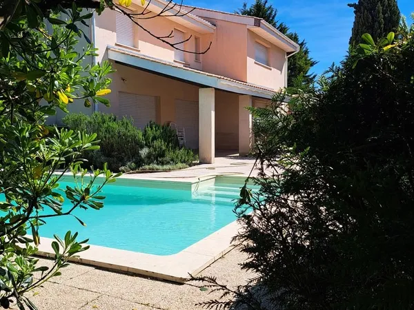 Maison d'architecte Centre bourg de Canéjan