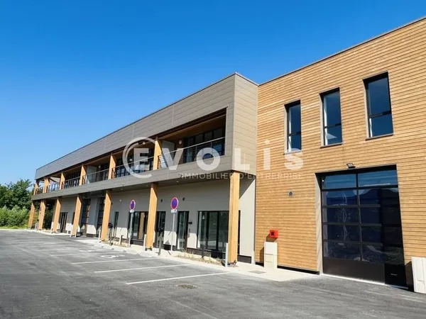Local d'activité 2243 m²