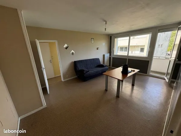📐 47 m² | 🛏️ meublé 1 chambre | 🚗 Parking + cave