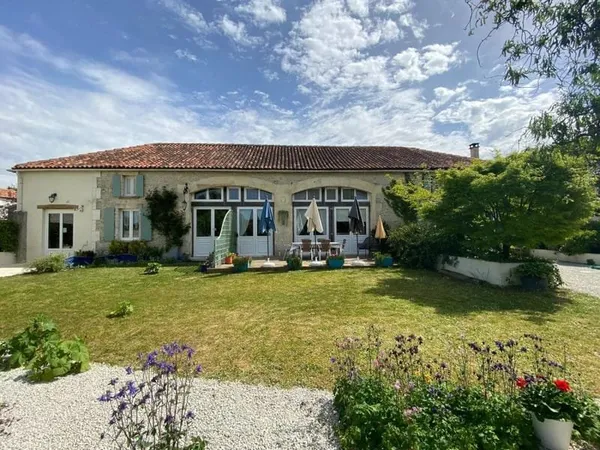 Maison de 7 pièces de 201 m² à Bresdon