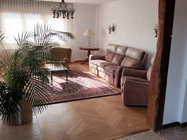 Appartement 5 pièces 160 m²