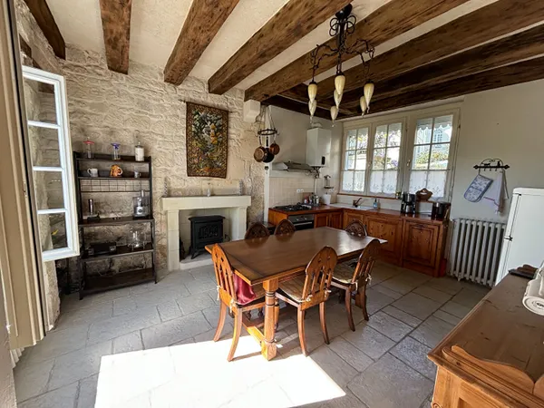 À vendre - Charmante maison de ville au coeur de Chinon
