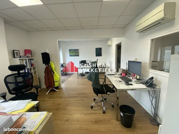 LOCAL D'ACTIVITE 396 m² MONTRABE