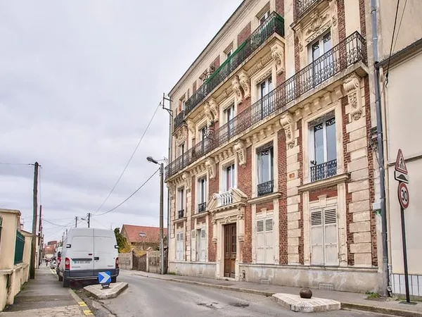 Appartement Livry Gargan 2 pièce(s) 52 m2