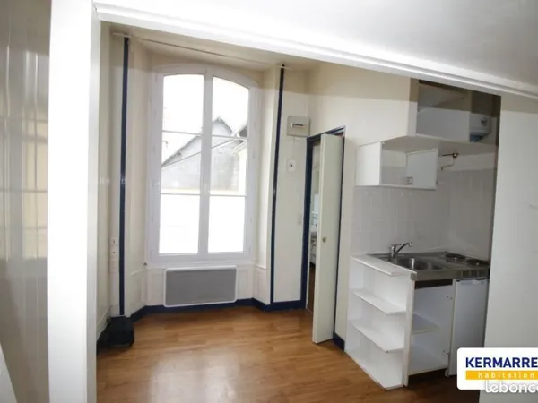 Studio 1 pièce 13 m²