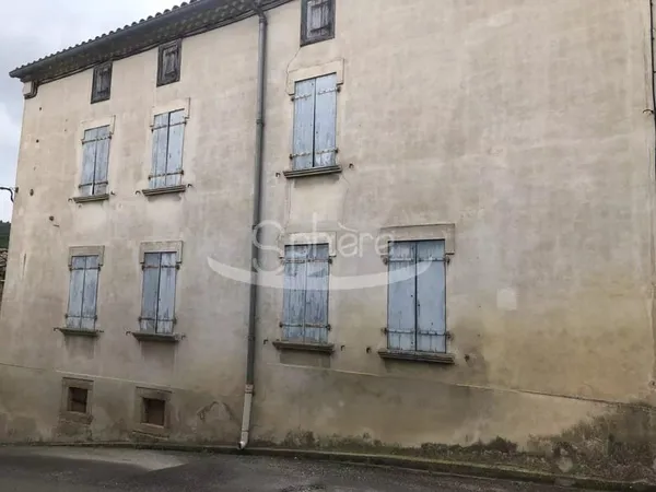 Ensemble immobilier avec jardin