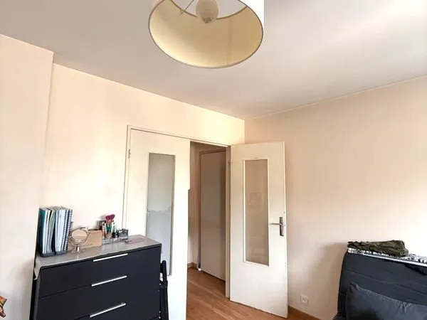 Studio meublé 24m² proche gare Orsay-ville (RER B), Université Paris-Saclay et Plateau de Saclay