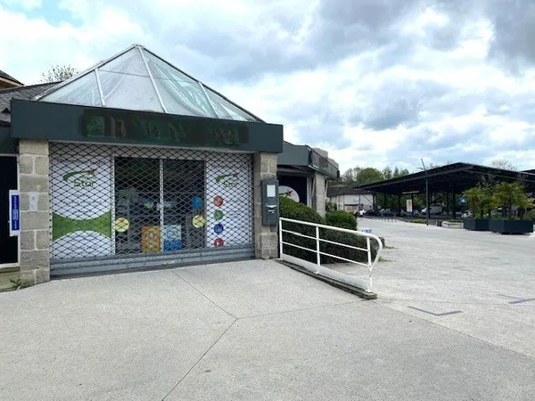 Local commercial