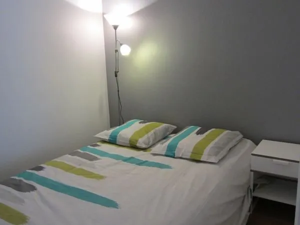 T2 42 m², 12 rue Désiré Claude, proche Facs