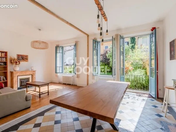 Maison 9 pièces 185 m²