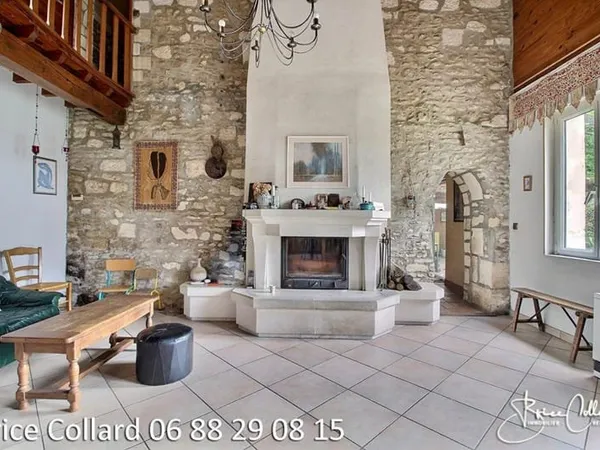 60140 MOGNEVILLE Maison en pierre de caractere