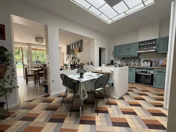Maison 6 pièces 148 m²
