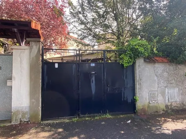 Local commercial 164 m²
