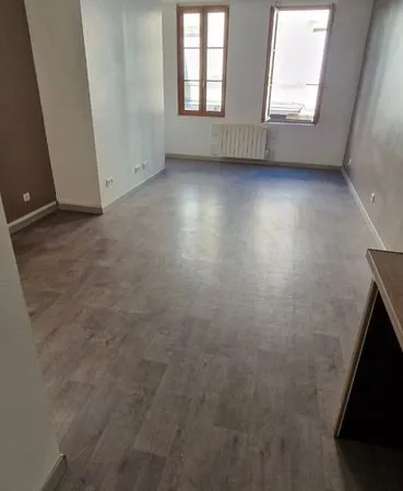 T2 refait à neuf secteur mairie