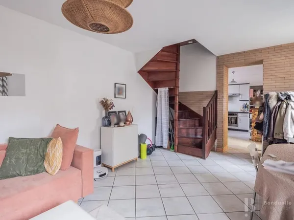 HOUILLES - MAISON AVEC 2 CHAMBRES