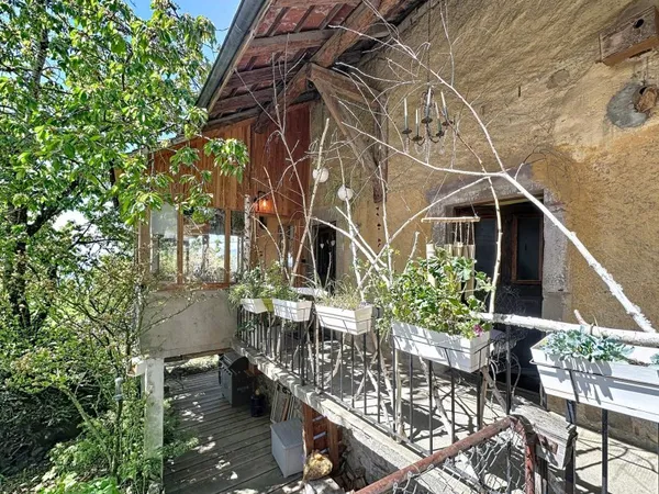 Maison de caractère du 12ème siècle