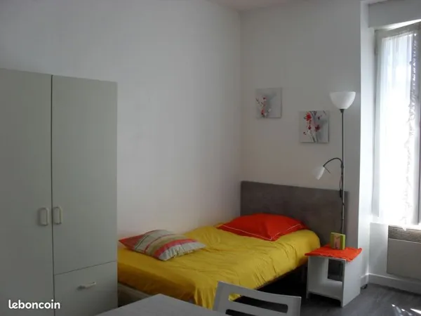 Studio plein centre sur cour