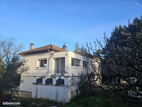 Loue Maison La Tronche avec piscine naturelle 180m²