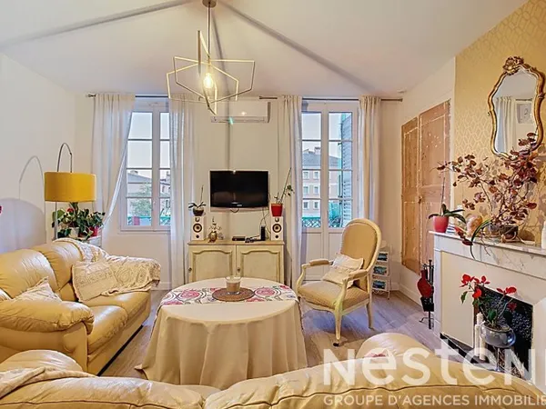 A VENDRE A DRAGUIGNAN SUPERBE APPARTEMENT T3 SPACIEUX de 100 m² en centre ville