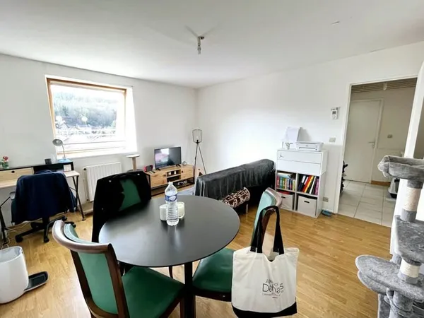 Appartement F2 Lumineux avec Garage Proche de la Gare et de