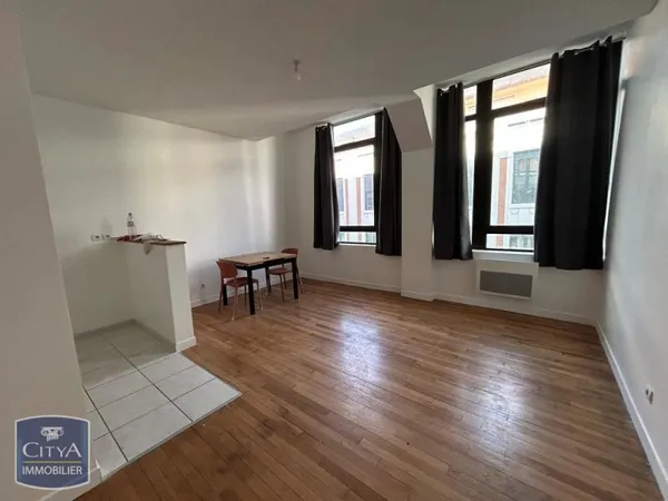 À LOUER : Charmant appartement T1 situé en plein coeur de....