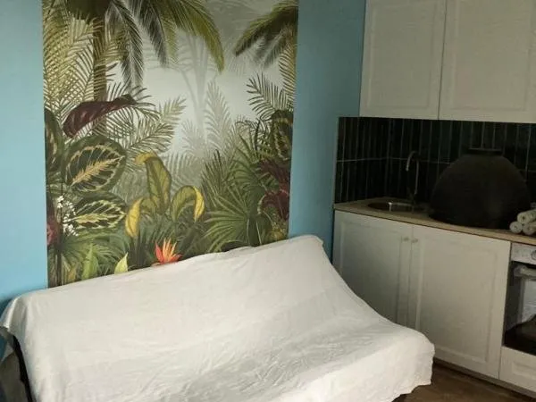 Studio / 16m² / Noisy-le-Sec (RER E)