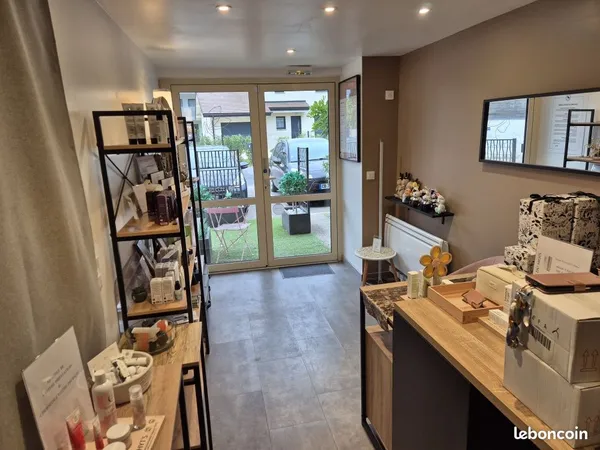 Local 39 m² Saint-Jorioz
