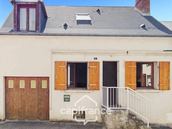 Maison à vendre 5 pièces BESSE SUR BRAYE (72) - terrain de 219 m² -
