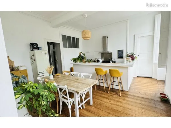 Appartement 4 pièces 147 m²