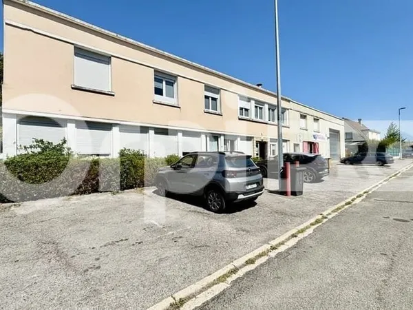 Bureaux 350 m²