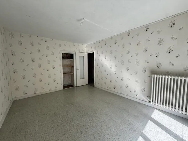 Appartement deux pièces rez-de-chaussée