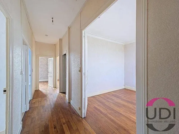 Maison 6 pièces 186 m²