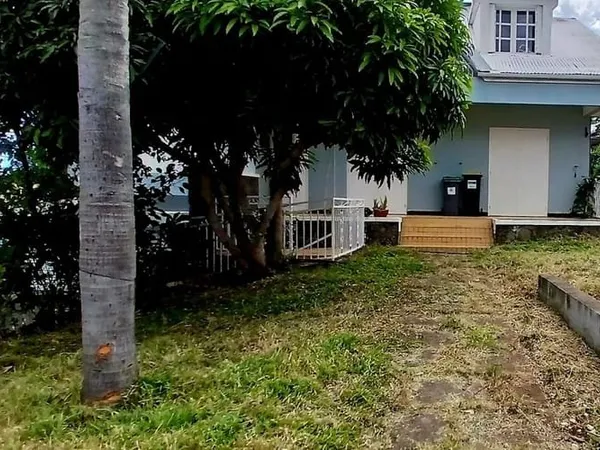 Maison 8 pièces 220 m²