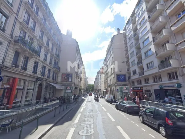 Fonds de commerce 79 m²