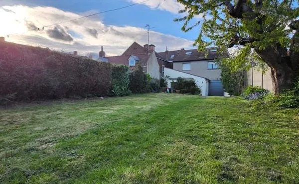 Ensemble immobilier avec 2 maisons et hangar d'environ 45 m²- Fort potentiel à Billy-Montigny